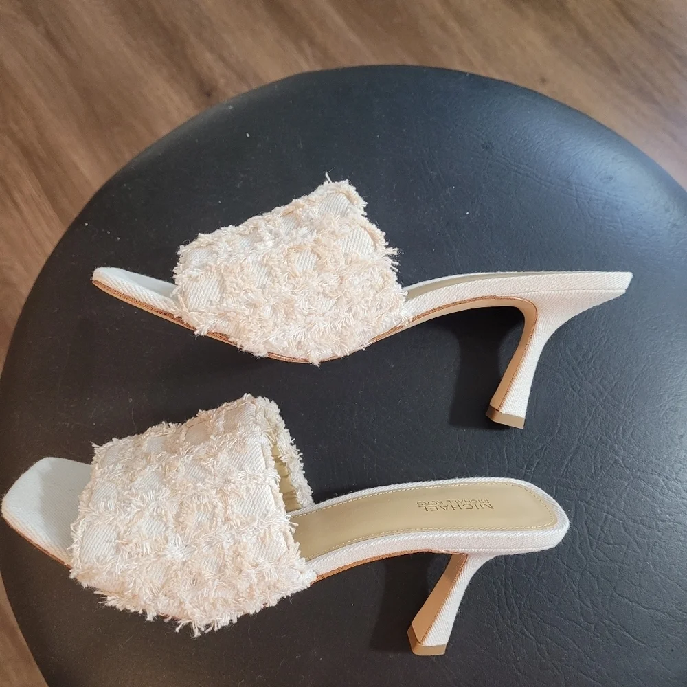 MICHAEL Mickael Kors Heeled Mule Sandal 7.5